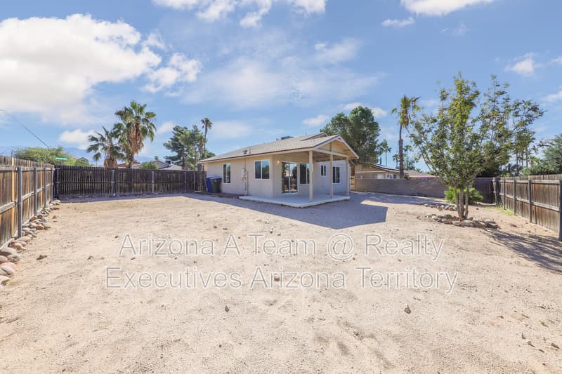 Tucson House: 2602 S. Black Moon Drive