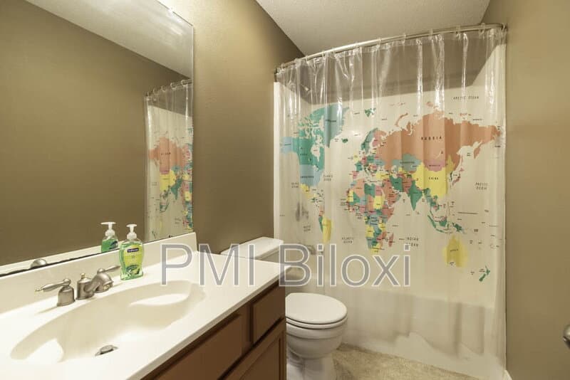 Gulfport House: 18026 Cypress Pointe Drive