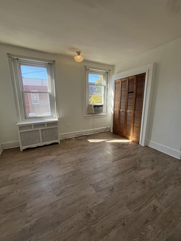 Philadelphia House: 2341 South Woodstock Street