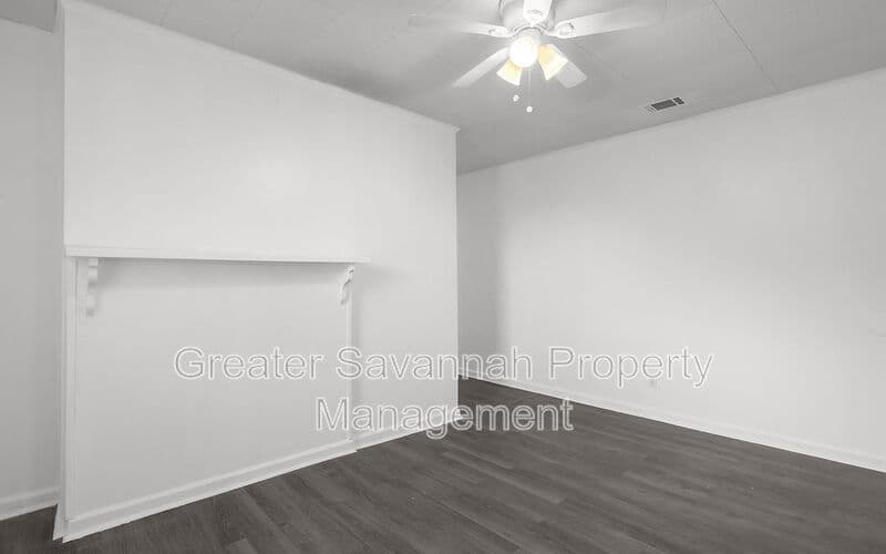 Savannah House: 612 West 42nd Street