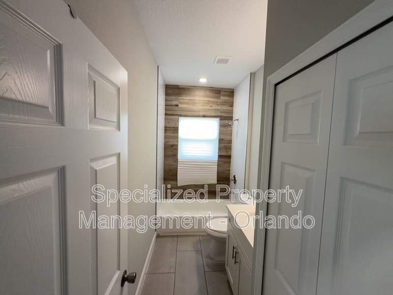Citrus Springs House: 1626 W Newbury St