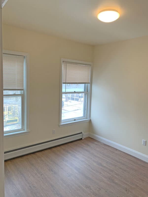 Burlington Condo: 323 Pearl Street, Unit 12