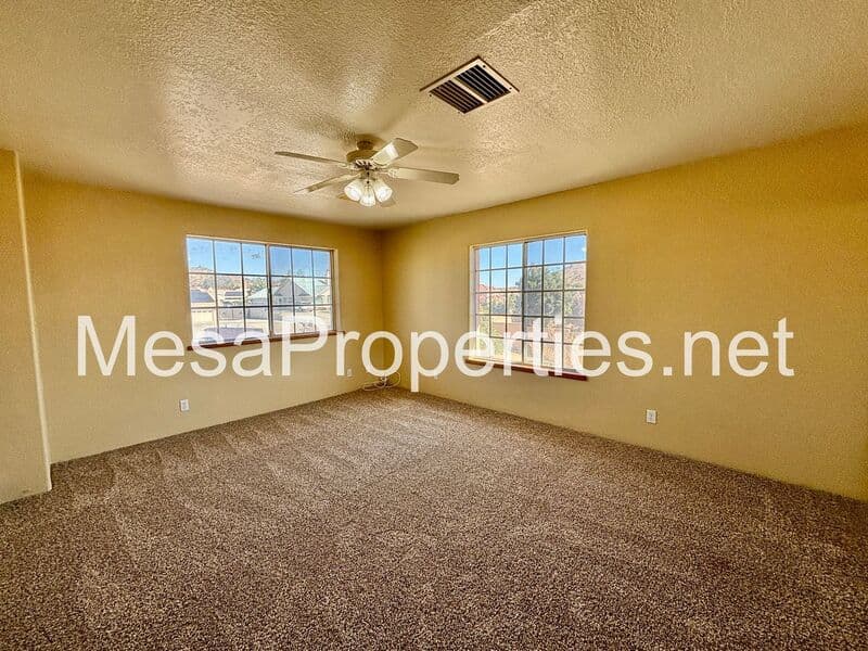 Apple Valley House: 18633 Kamana Rd.