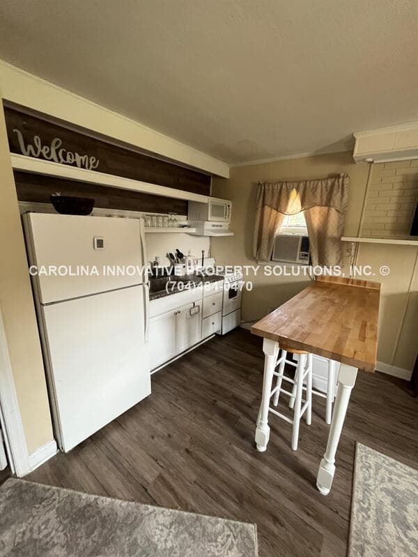 Charlotte Condo: 8212 Larkhaven Road - 2