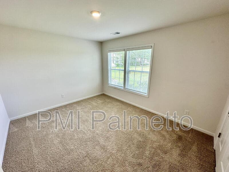 Blythewood House: 35 Golden Spur Ln