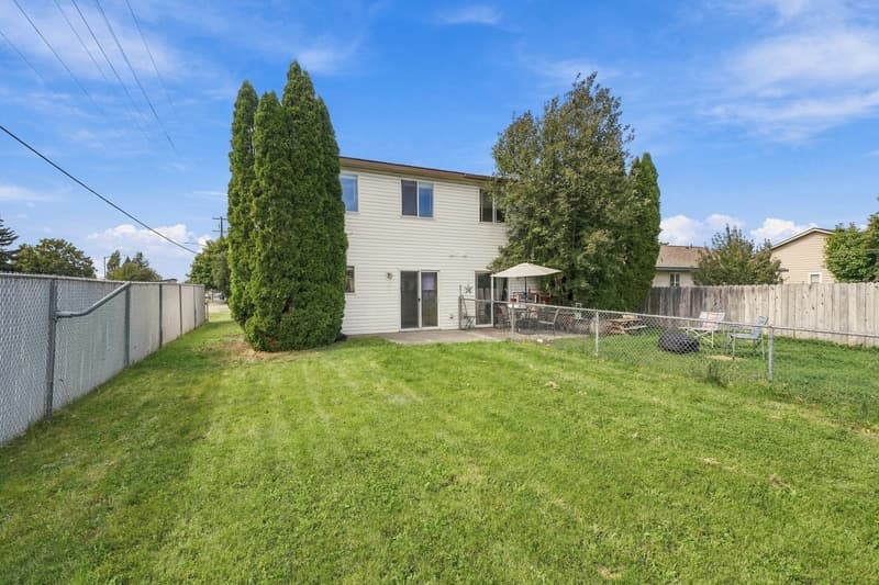 Post Falls House: 800 North Regal Court