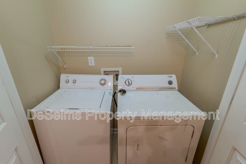 Smyrna House: 1009 Norwood Ct