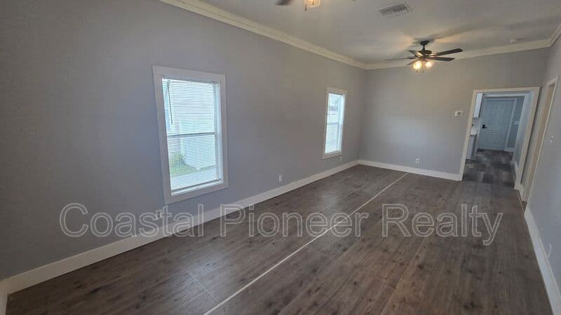 Tampa House: 2010 N Howard Ave