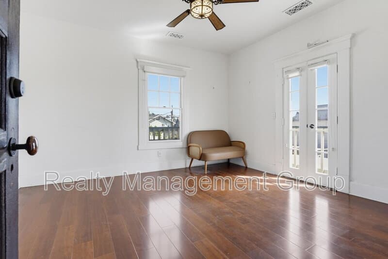 San Diego House: 4469 Cleveland Avenue