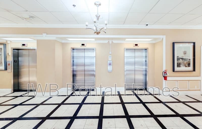 Jacksonville Condo: 311 Ashley St W #903