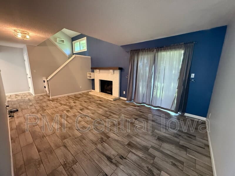 Des Moines Townhome: 2843 Southeast 20th Street