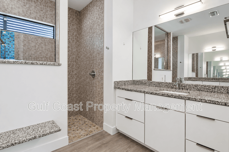 Rotonda West House: 5 Sportsman Place