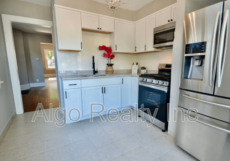 Minneapolis Condo: 4239 Minnehaha Avenue - 1