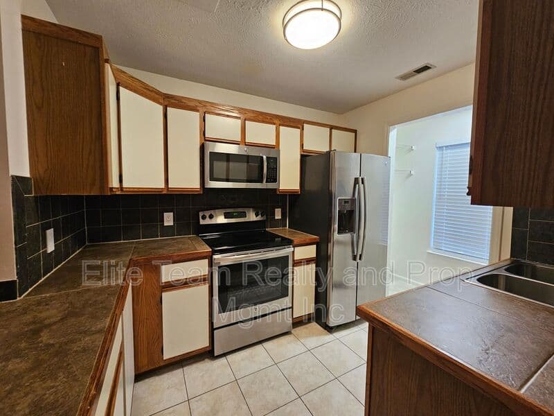 Charlotte Condo: 802 A Selwyn Oaks Ct