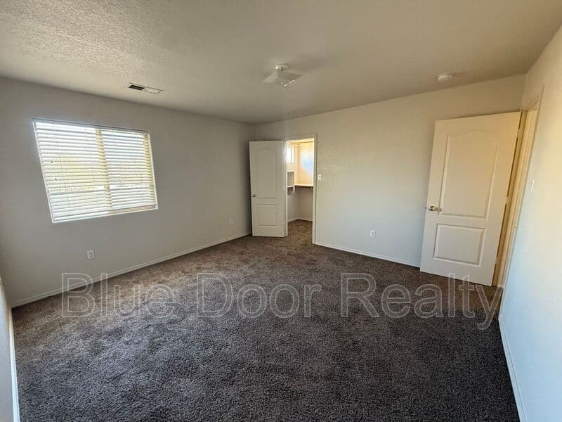 Rio Rancho House: 1379 Peppoli Loop