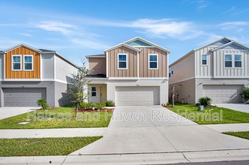 Lake Hamilton House: 3889 Geranium Ave