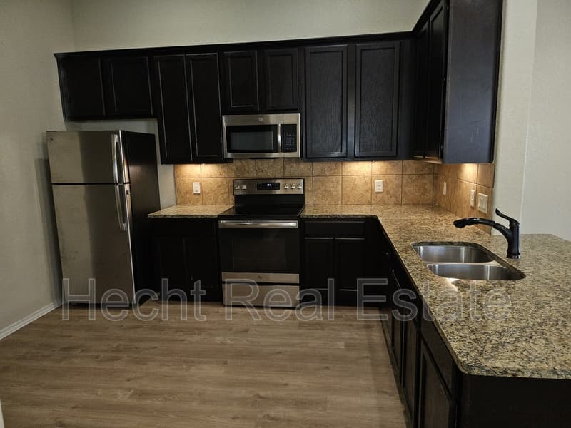 Canyon Lake Condo: 215 Kaspar Way - 1