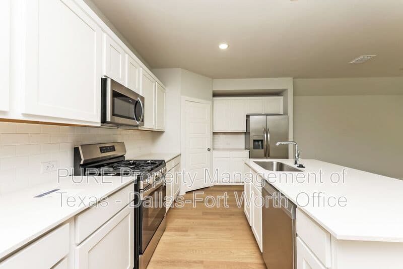 Princeton House: 3908 Edmondson Drive