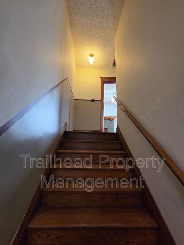 Kansas City House: 219 N Monroe