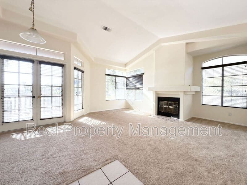 Oceanside Condo: 3436 Cameo Dr.