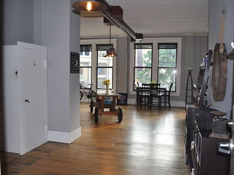 Milwaukee Condo: 108 W Wells St #2