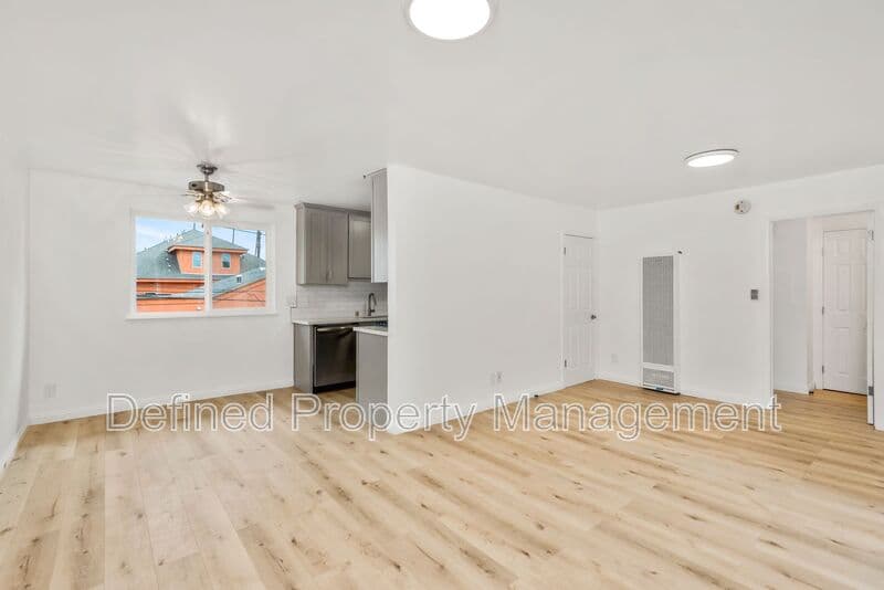 Los Angeles Condo: 1823 S. St Andrews Place