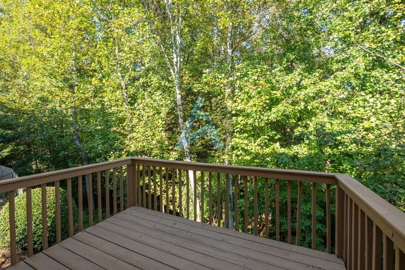 Woodstock Townhome: 437 Red Coat Ln