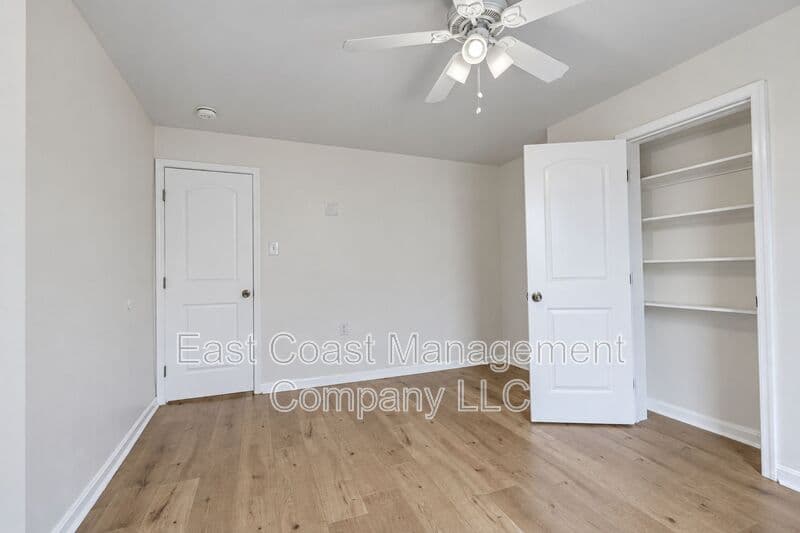 Baltimore House: 2620 E Preston St