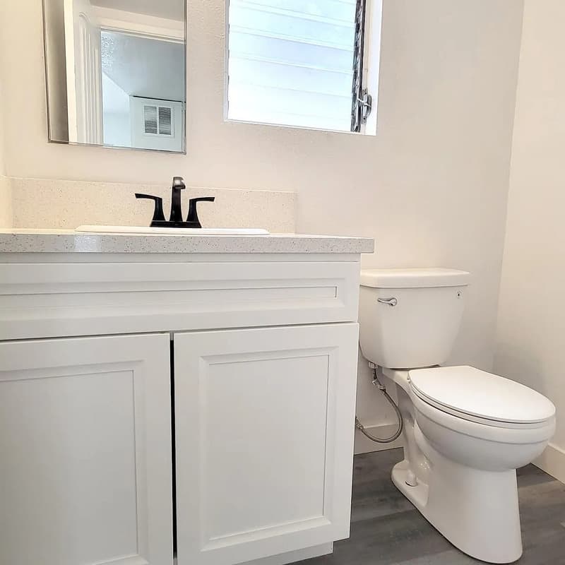 Escondido Townhome: 1060 E Washington Ave