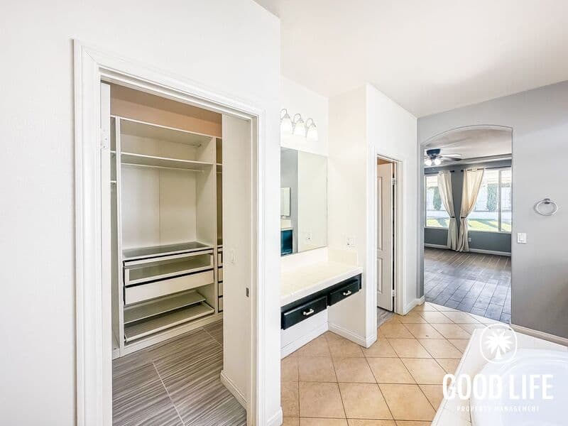 Chula Vista House: 1074 Moonstone Pl