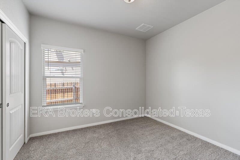 Pflugerville House: 3317 Burch Brook Cove