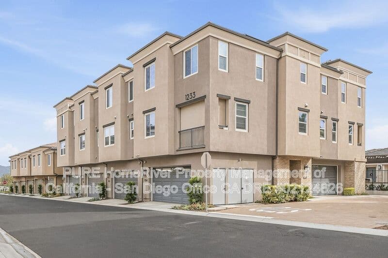 San Marcos House: 1233 Sunrise View