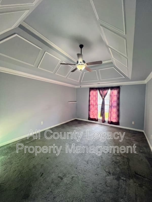 Loganville House: 3648 Range Way