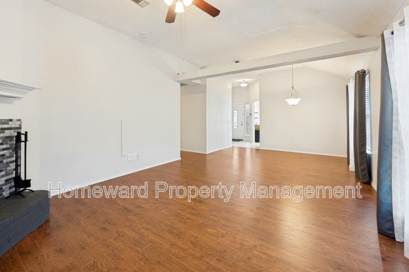Fort Worth House: 3625 Garden Springs Drive