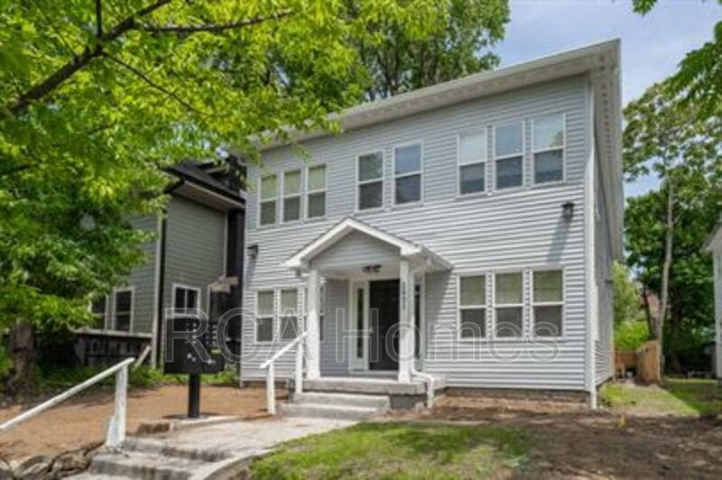 Indianapolis Condo: 2831 North Kenwood Avenue