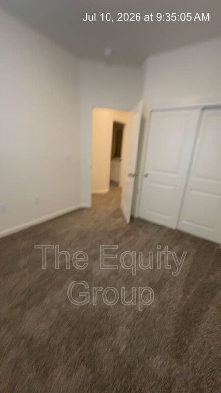 Visalia Condo: 733 S Pinkham