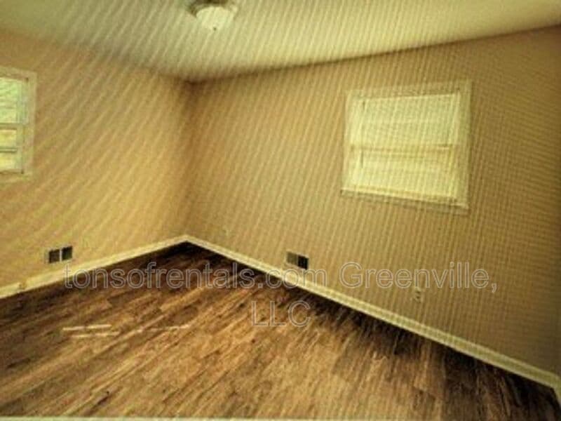 Woodruff Condo: 916 Cross Anchor Rd