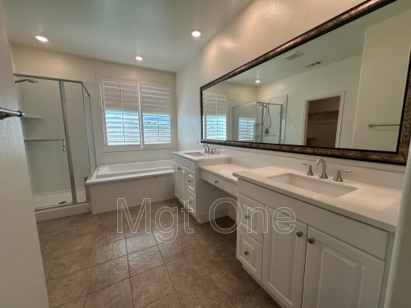 Riverside House: 16623 Key Lime Boulevard