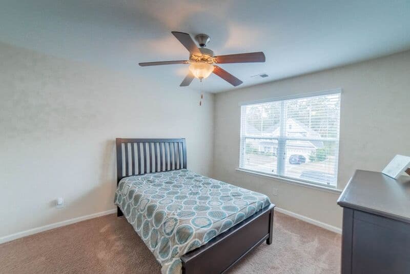 Pooler House: 341 Casey Dr