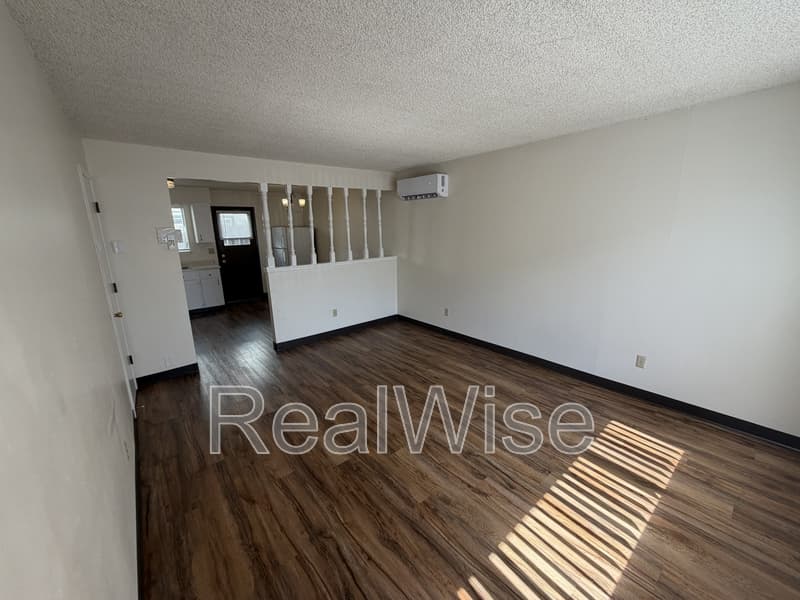 Grants Pass House: 1120 SW 5th St