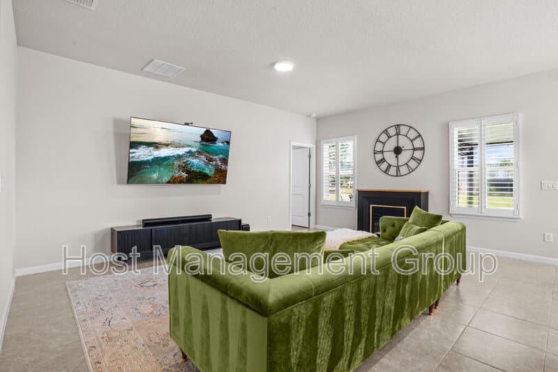 Minneola House: 3234 Hill Point St