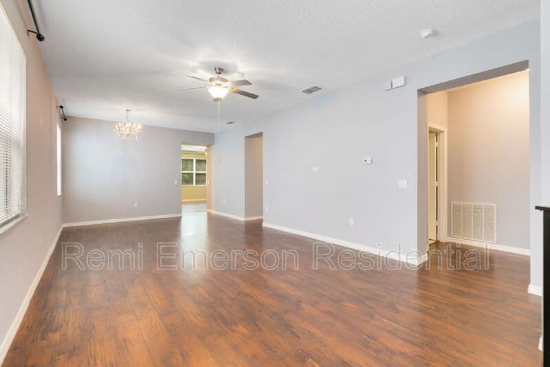Orlando House: 12832 Oulton Circle