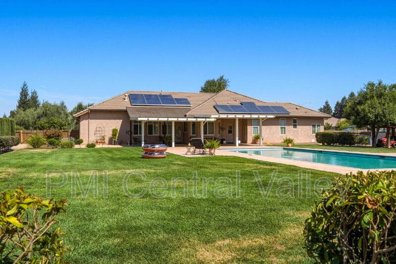 City of Atwater House: 1761 KT Avenue