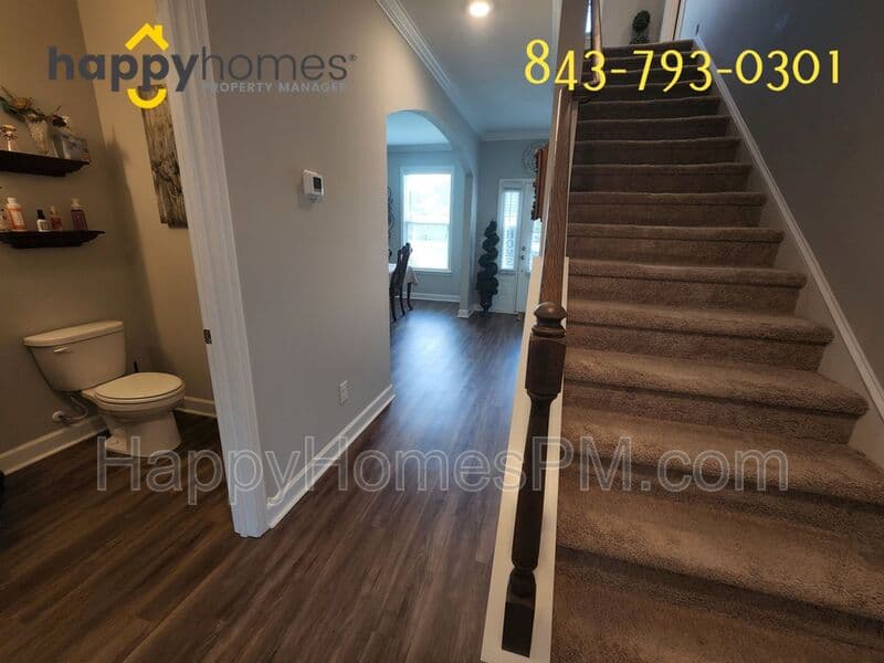 Summerville House: 123 Rouen Lane