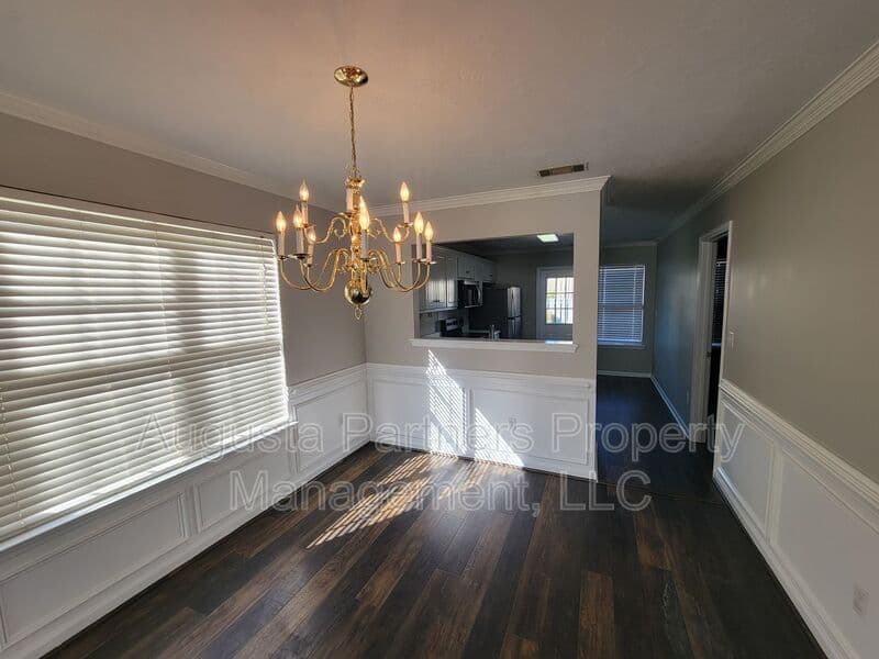 Evans House: 117 Palmer Ct