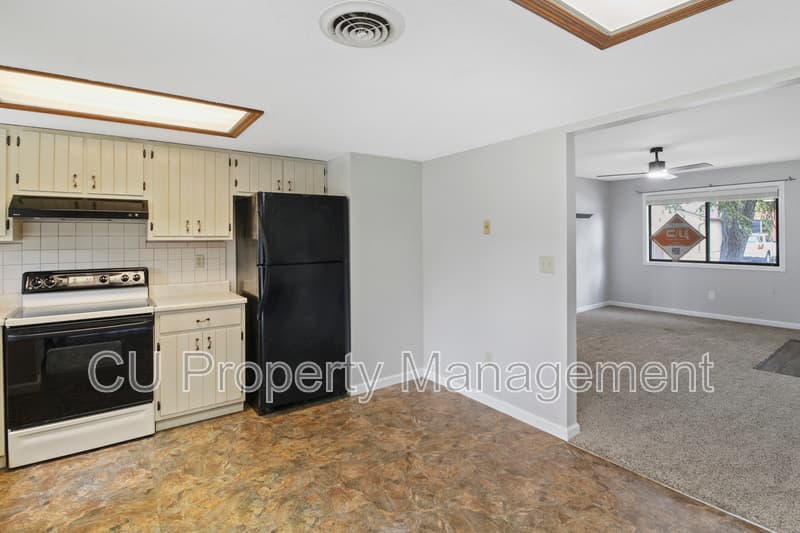 Urbana Condo: 1203 Dean Drive