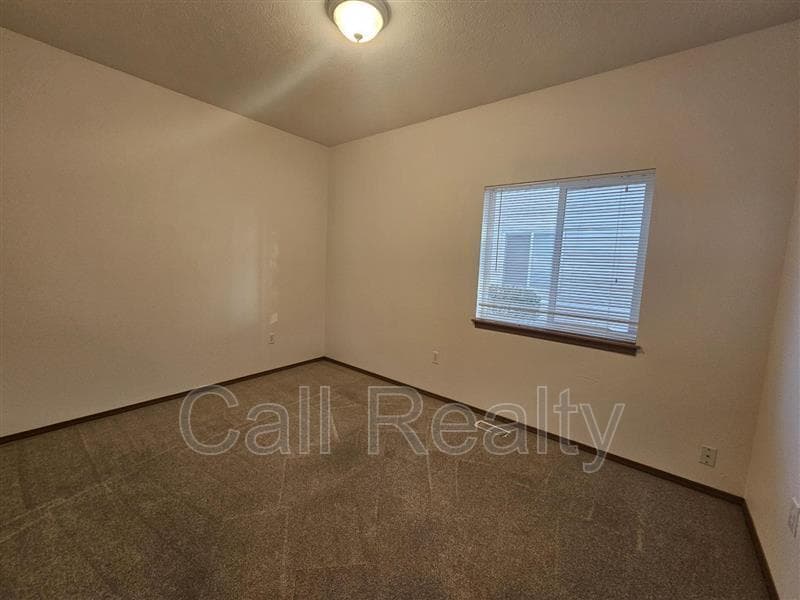 Airway Heights Condo: 823 S Russell St