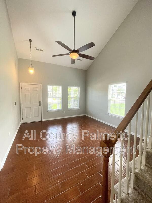 Summerville House: 142 Black River Drive