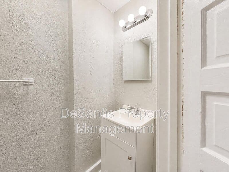 Homestead Condo: 810 Amity Street