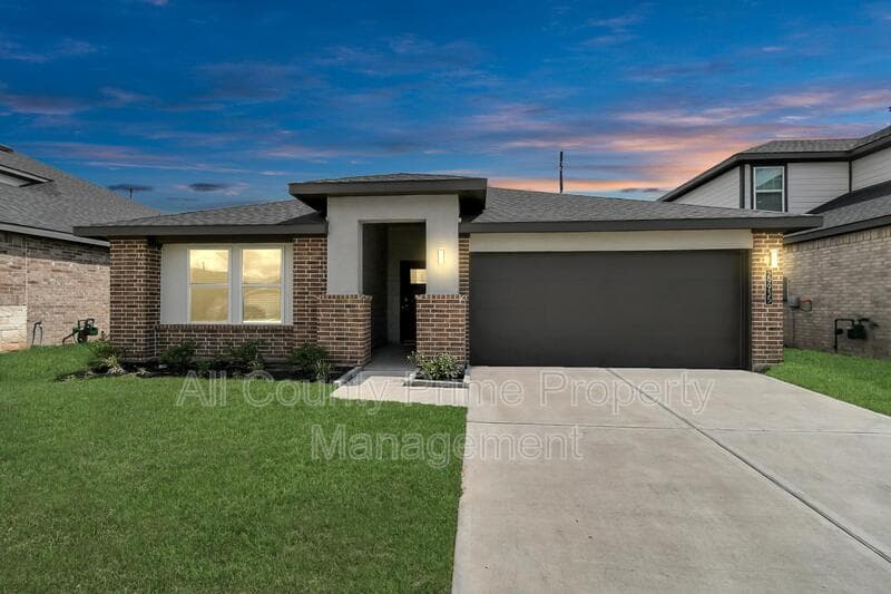 Katy House: 29935 Gallatin River Ln.